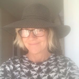 Meet your Posher, Dorothy